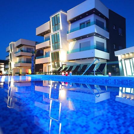 Boutique Apartments Blitz بيبينيا المظهر الخارجي الصورة