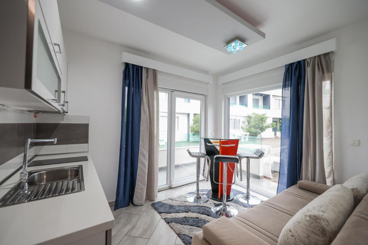 Boutique Apartments Blitz بيبينيا المظهر الخارجي الصورة
