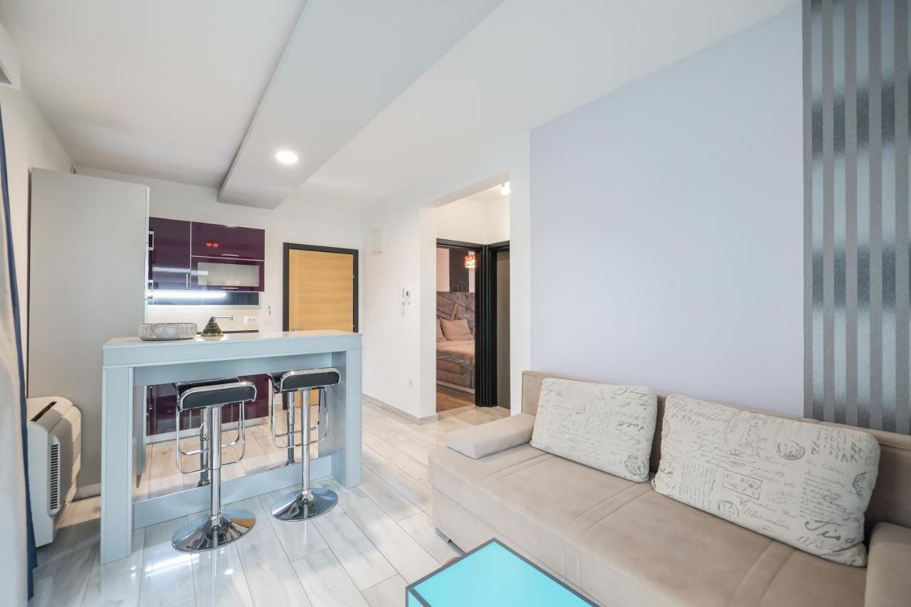 Boutique Apartments Blitz بيبينيا المظهر الخارجي الصورة