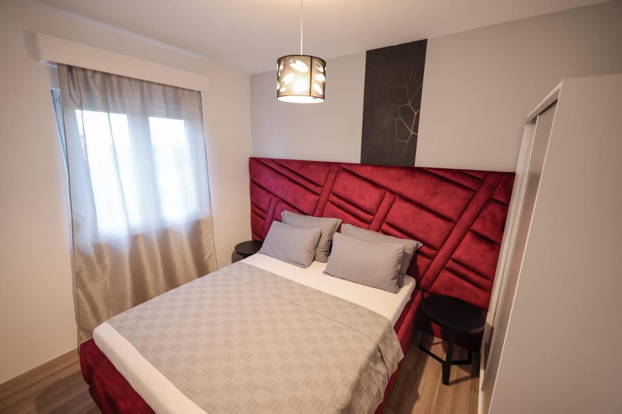 Boutique Apartments Blitz بيبينيا المظهر الخارجي الصورة