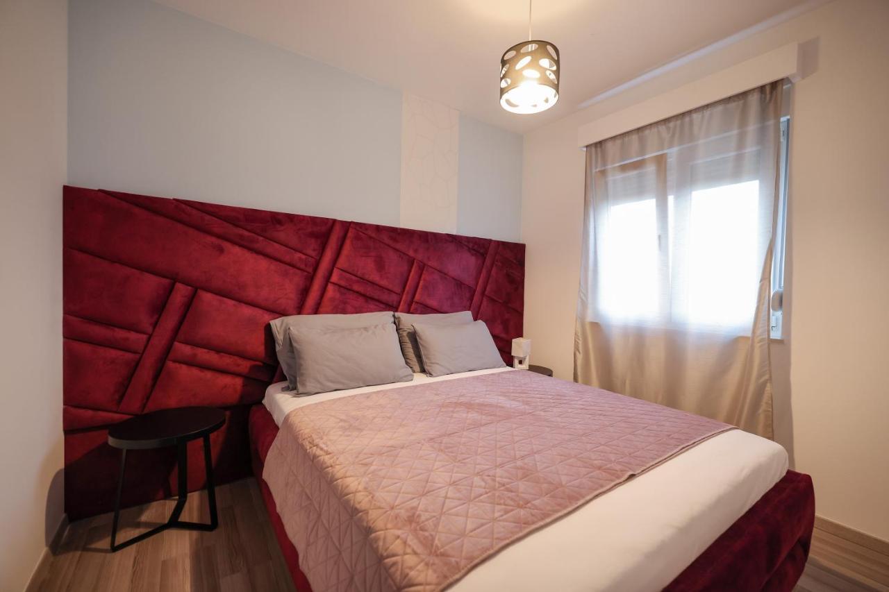 Boutique Apartments Blitz بيبينيا المظهر الخارجي الصورة