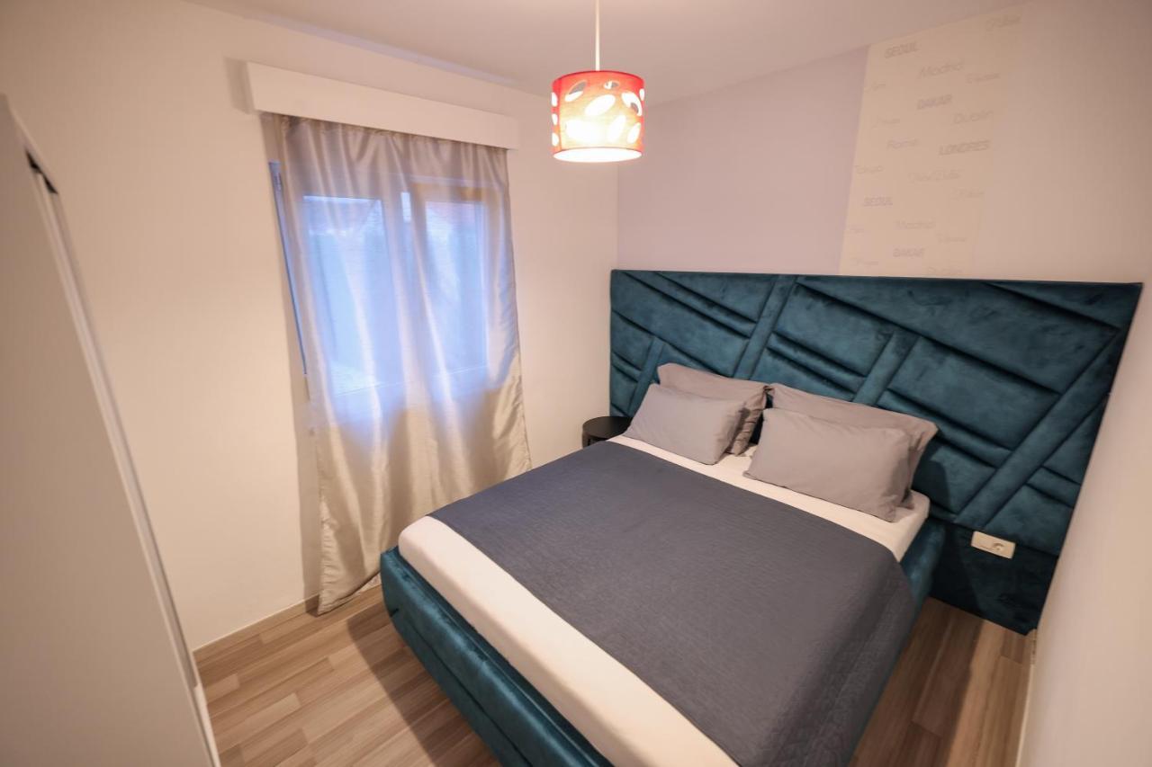 Boutique Apartments Blitz بيبينيا المظهر الخارجي الصورة