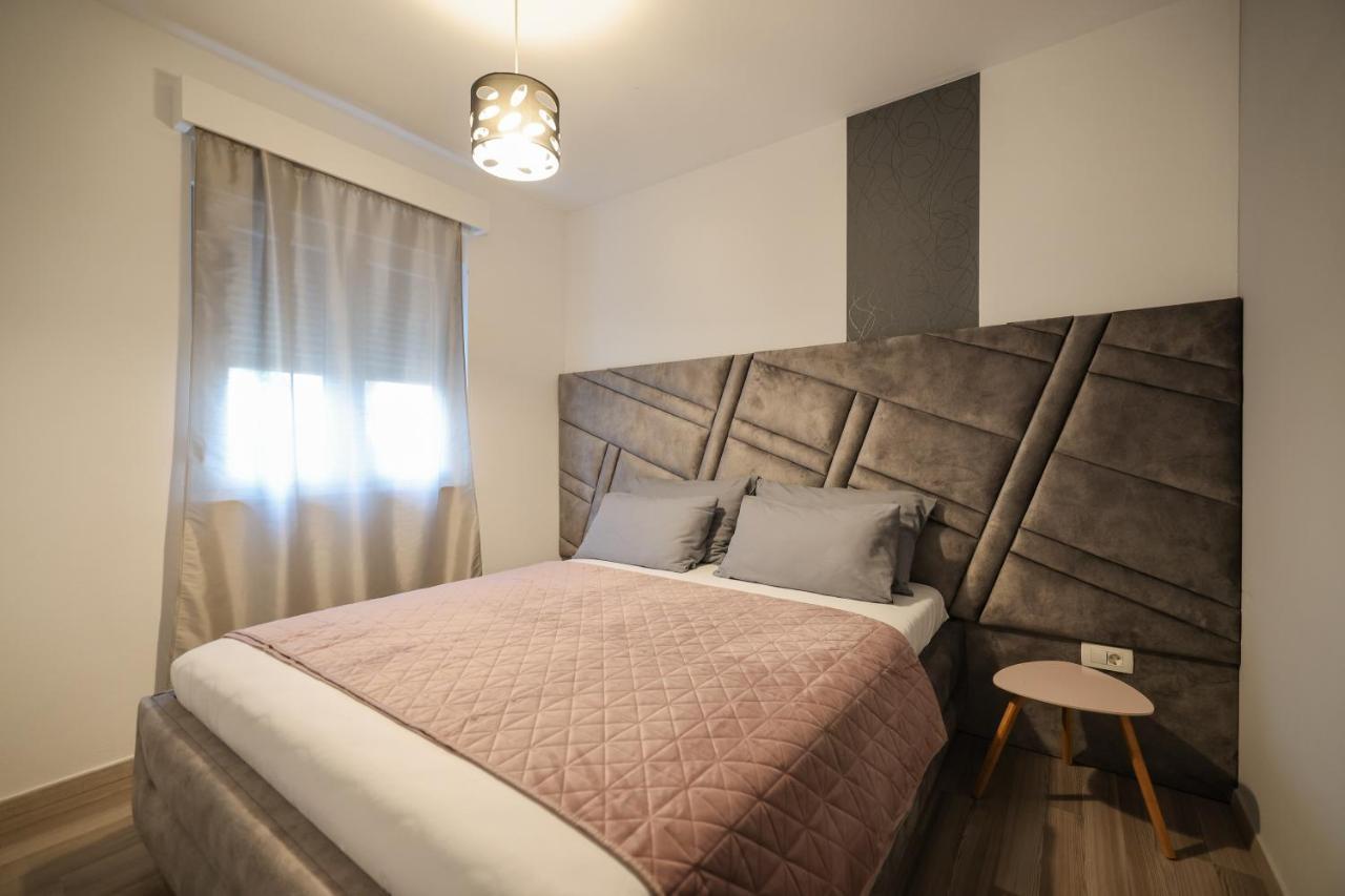 Boutique Apartments Blitz بيبينيا المظهر الخارجي الصورة