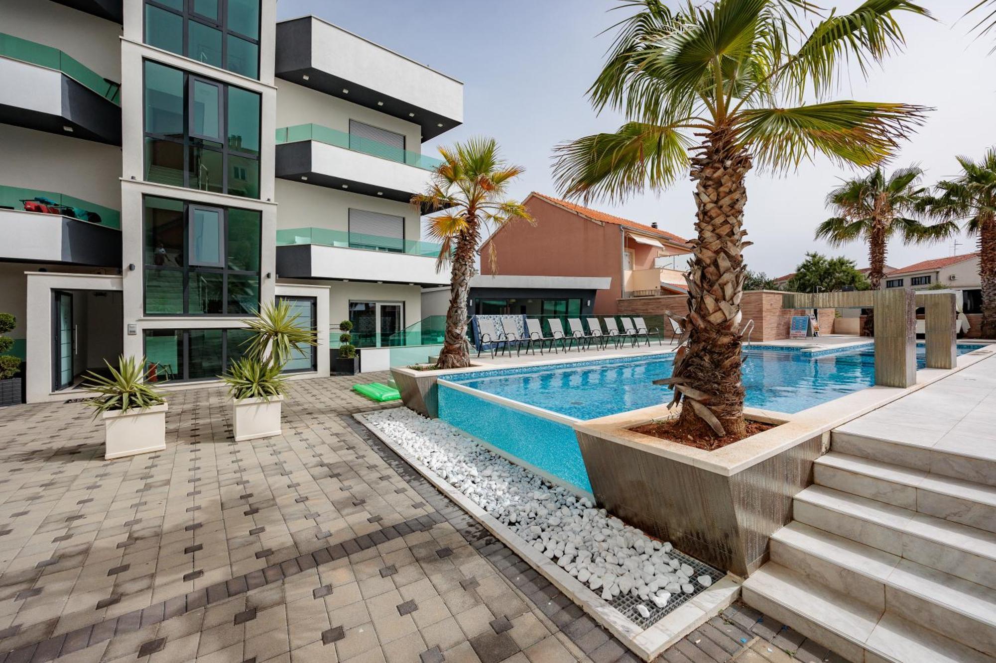 Boutique Apartments Blitz بيبينيا المظهر الخارجي الصورة