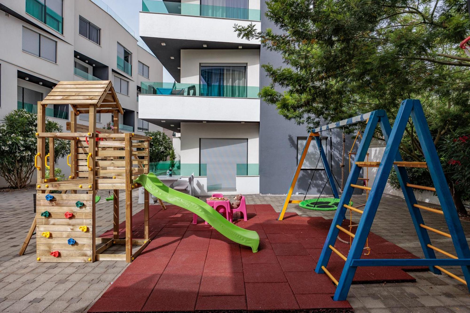 Boutique Apartments Blitz بيبينيا المظهر الخارجي الصورة