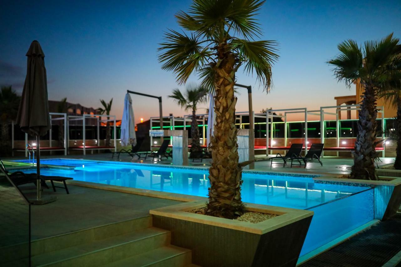 Boutique Apartments Blitz بيبينيا المظهر الخارجي الصورة