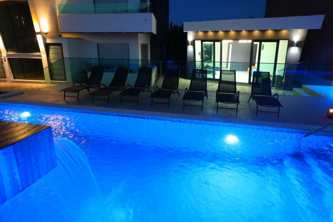 Boutique Apartments Blitz بيبينيا المظهر الخارجي الصورة