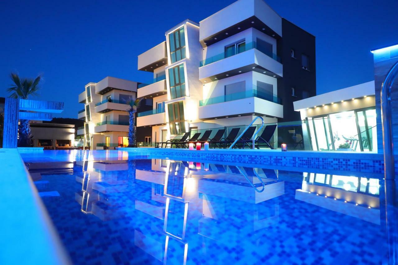 Boutique Apartments Blitz بيبينيا المظهر الخارجي الصورة